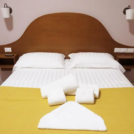 Ξενοδοχείο Extrahotel Paradise